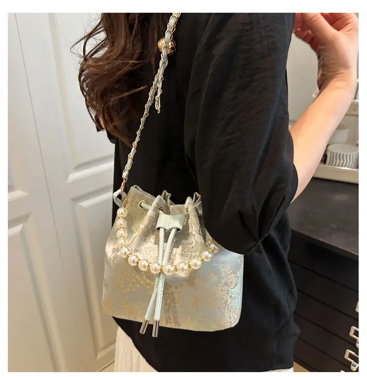 Women's Pearl Chain Bucket Bag Pink Lace — feature 8