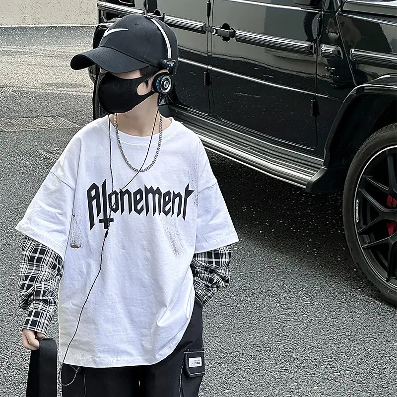Boys Fake Two-Piece T-Shirt White Long Sleeve Round Neck Bottoming Shirt Boys Autumn 2025 New Kidsren's Long-Sleeved Round Neck Bottoming Shirt Boys Spring Tops Trendy and Cool