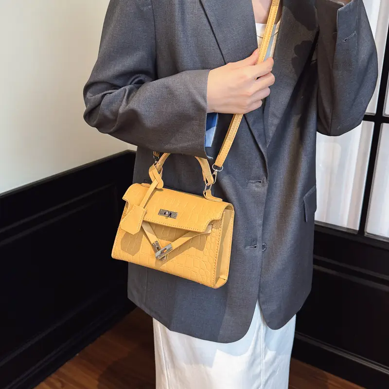2025 Korean Version Simple Shoulder Bag for Women