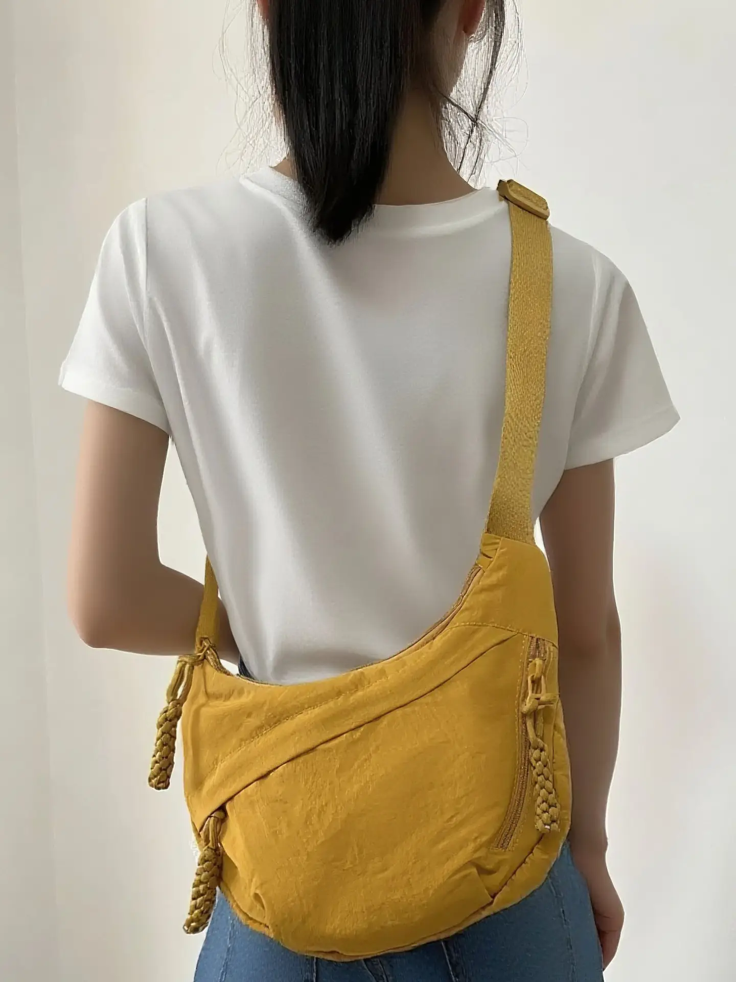 Nylon Crossbody Bag for Women Large Capacity Travel Bag - Image 10