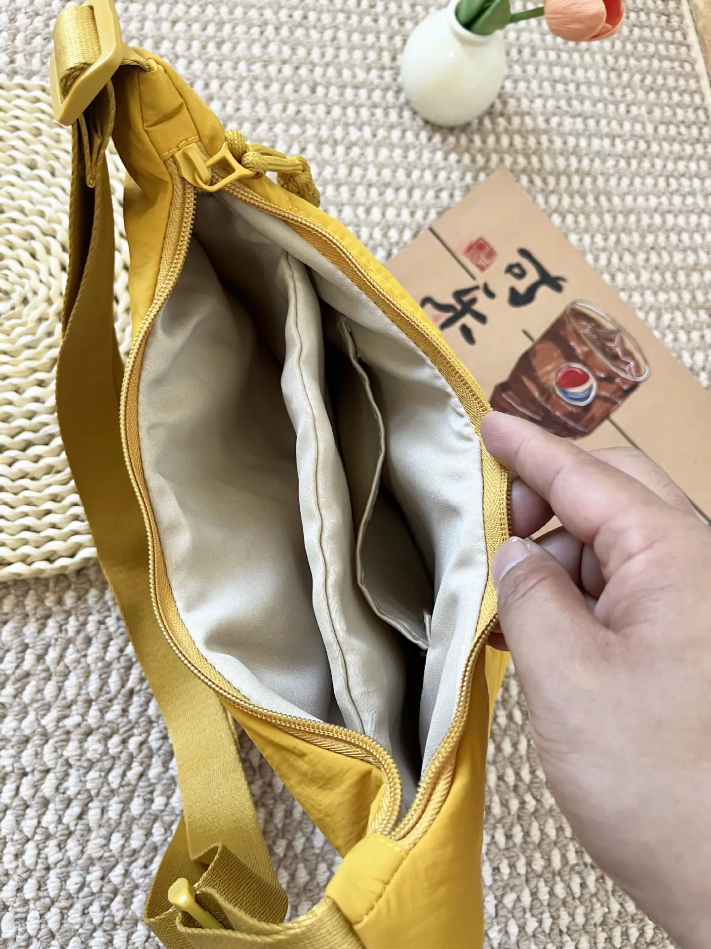 Nylon Crossbody Bag for Women Large Capacity Travel Bag — feature 13