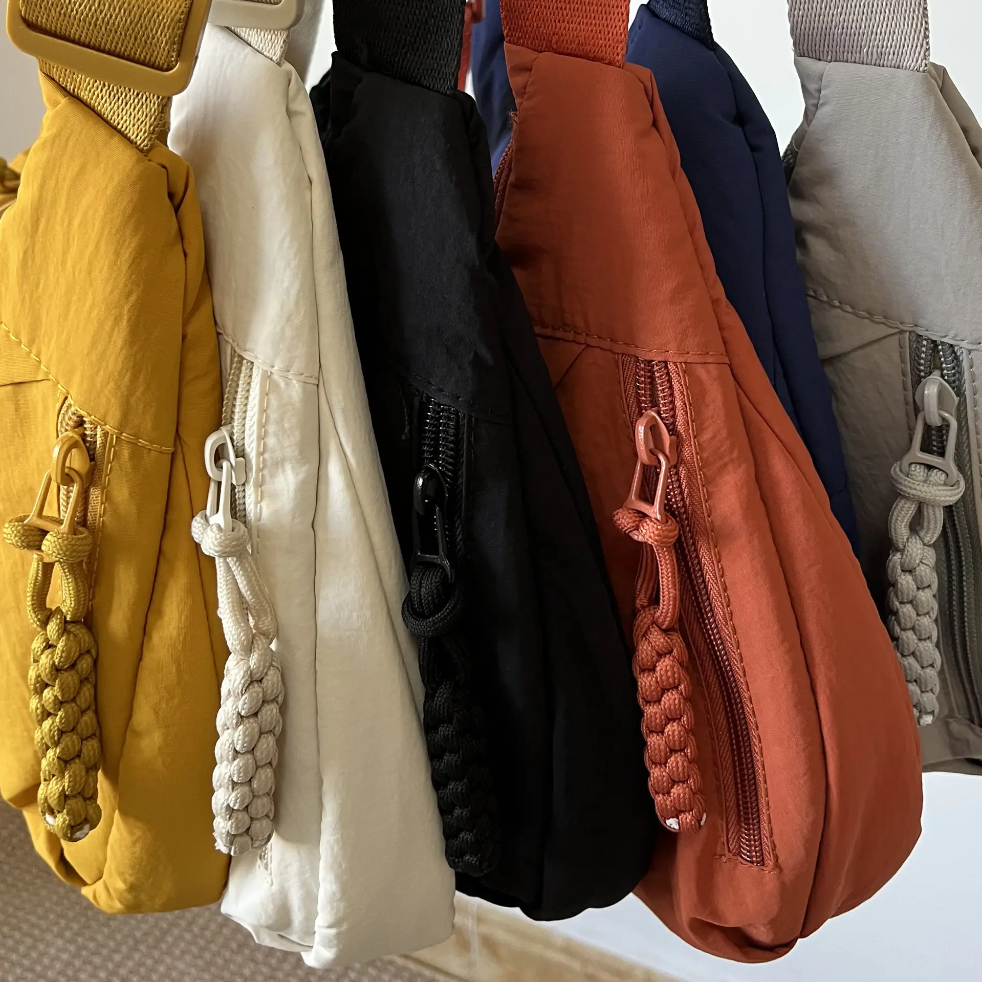 Nylon Crossbody Bag for Women Large Capacity Travel Bag — feature 6