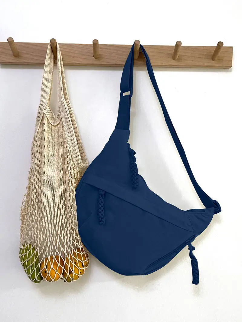 Nylon Crossbody Bag for Women Large Capacity Travel Bag - Image 6