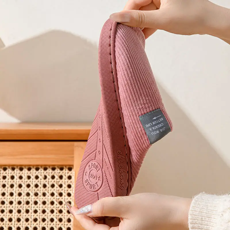 Manufacturer Cotton Slippers Wholesale Winter Women's Home Warm Confinement Shoes Home Cotton Slippers Couple Anti-Slip Slippers Men's Furry