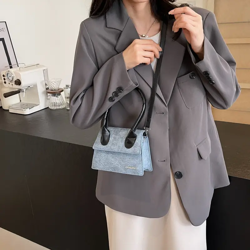 Women's Silver Textured Square Crossbody Bag 2024 - Image 11