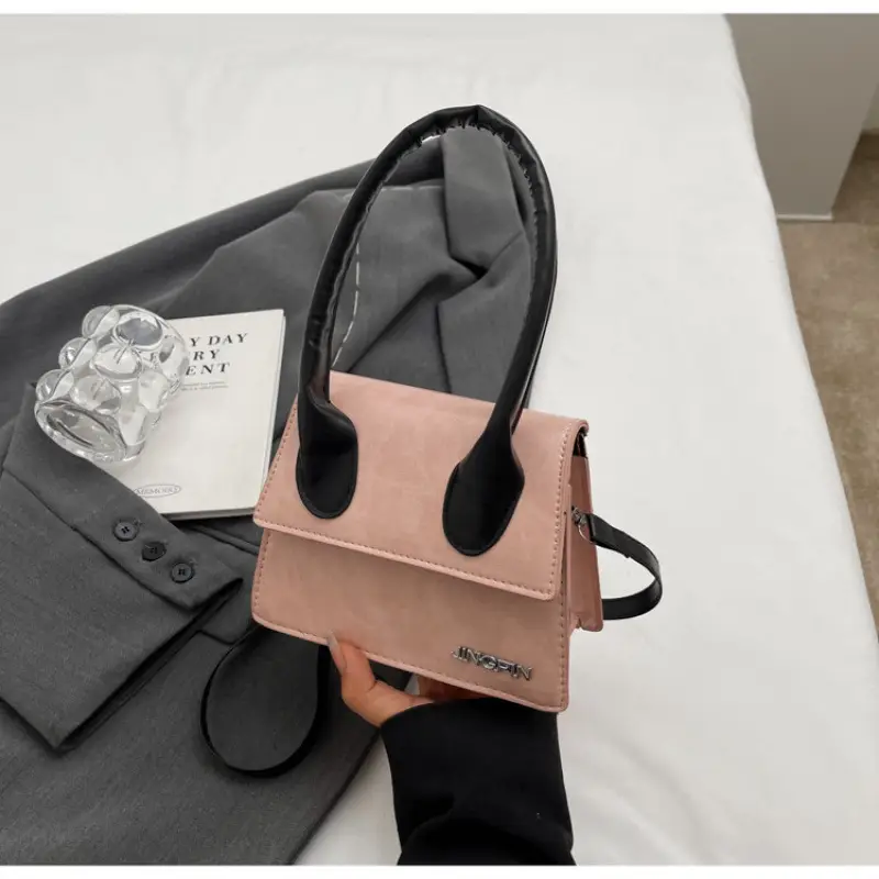 Women's Silver Textured Square Crossbody Bag 2024 - Image 5