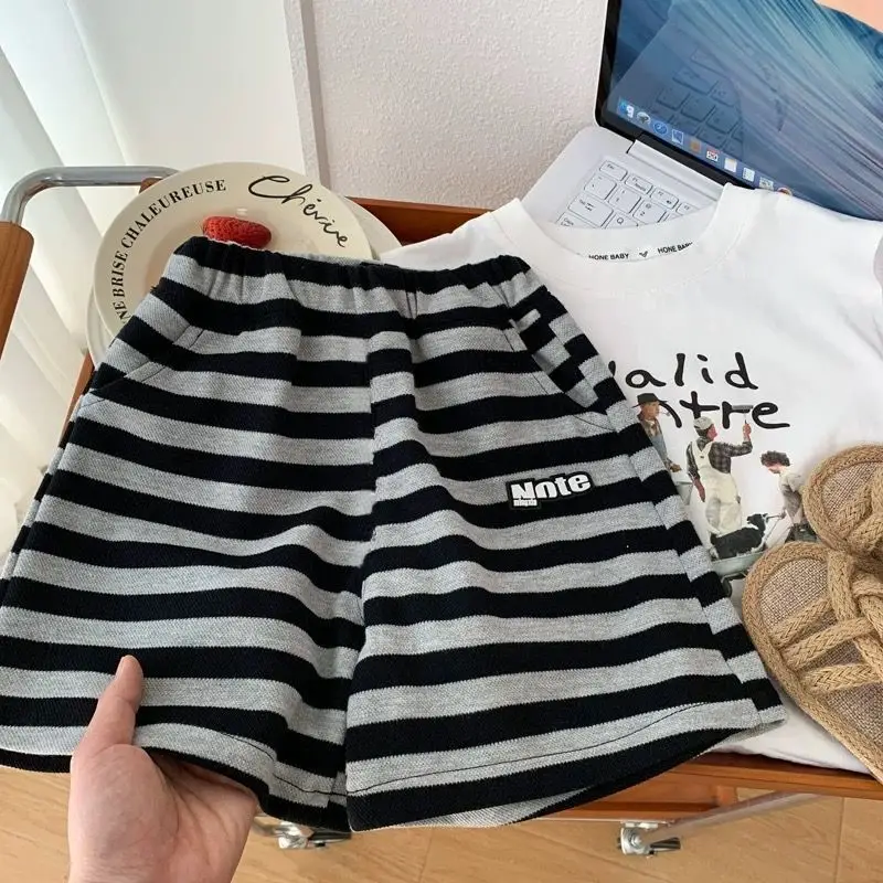 Boys Graphic T-Shirt Shorts Set White Blue Small Medium — feature 5