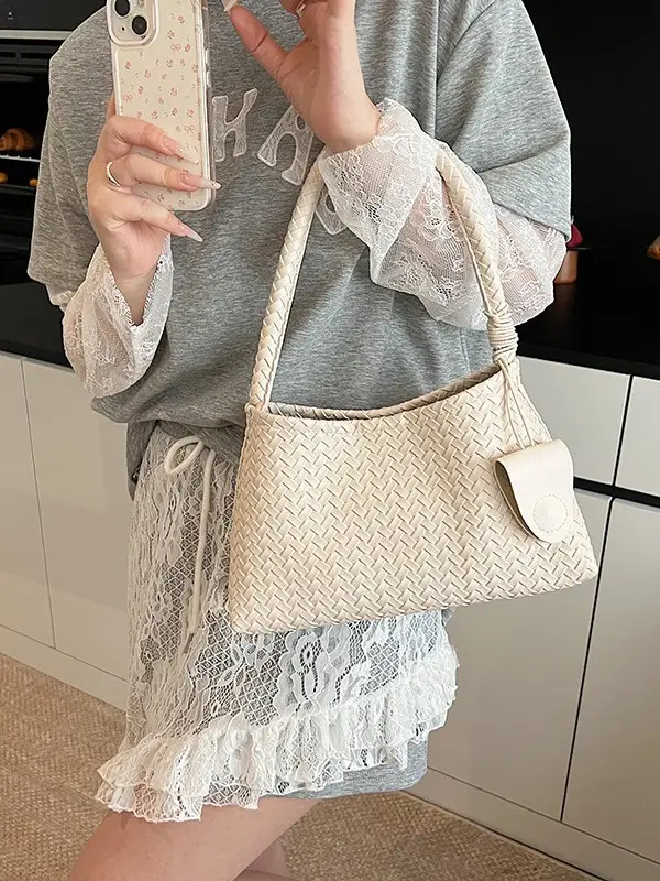 Red Woven Women's Shoulder Bag 2025 - Image 9