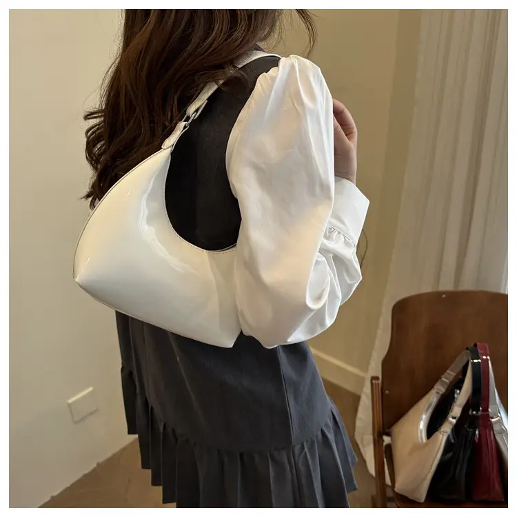 White French Niche Shoulder Bag for Women — feature 8