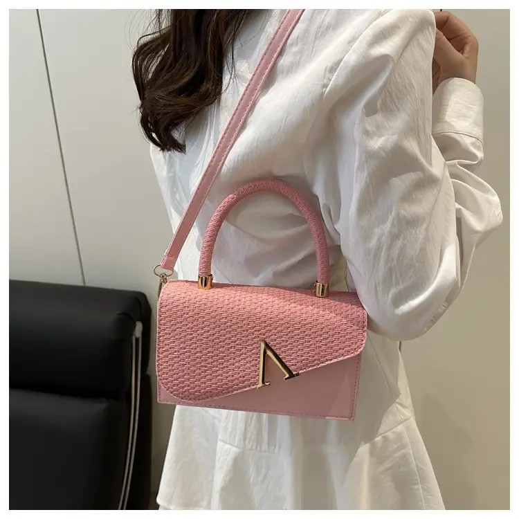 2025 New Shiny V-Clutch Women's Evening Bag — feature 25