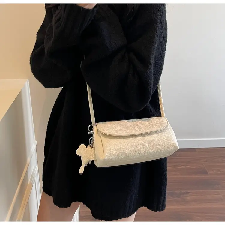 Trendy Soft Leather Underarm Bag for Women — feature 16