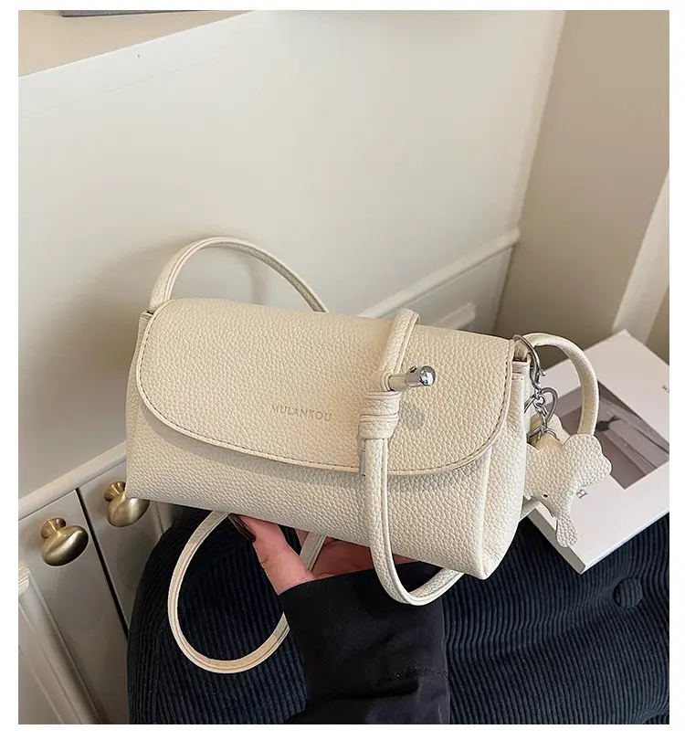 Trendy Soft Leather Underarm Bag for Women — feature 2
