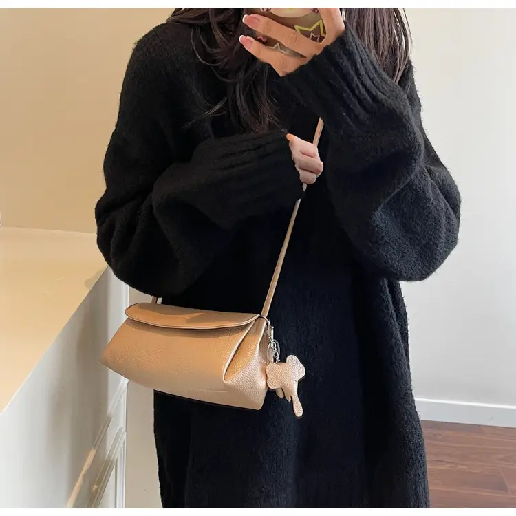 Trendy Soft Leather Underarm Bag for Women — feature 20