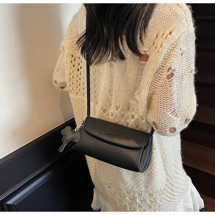 Trendy Soft Leather Underarm Bag for Women — feature 26