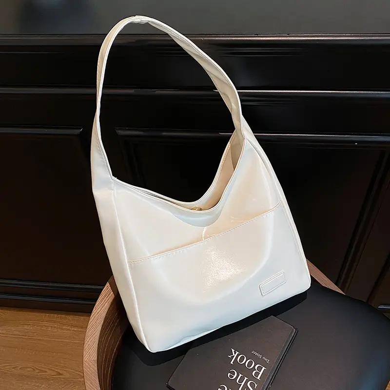 White Retro Shoulder Bag for Women Casual Commute