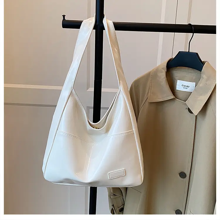 White Retro Shoulder Bag for Women Casual Commute