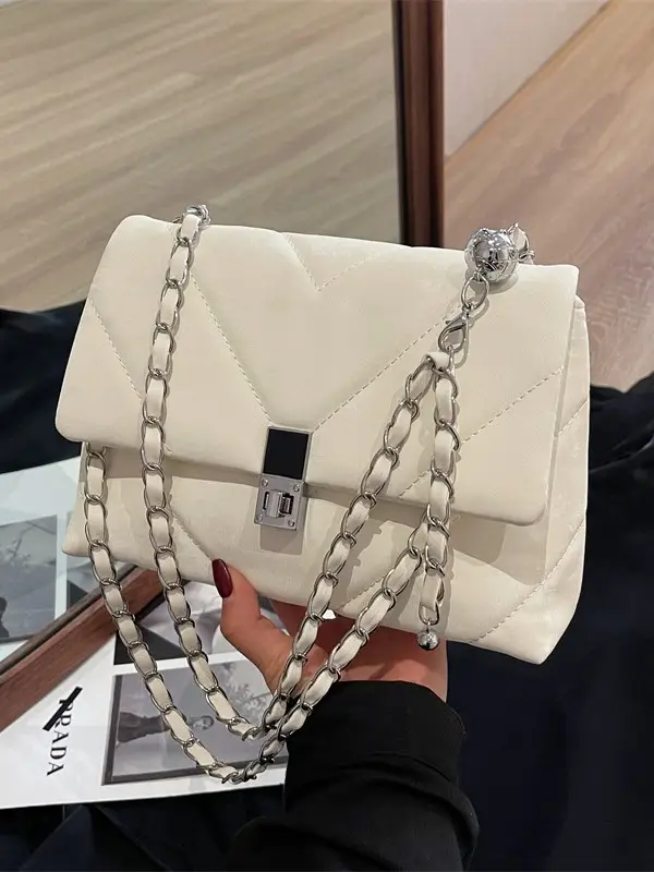 Trendy Women's Chain Shoulder Bag 2025 - Image 6
