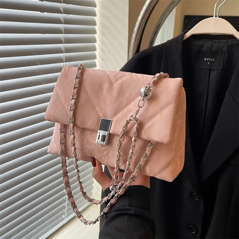 Trendy Women's Chain Shoulder Bag 2025 - Image 3