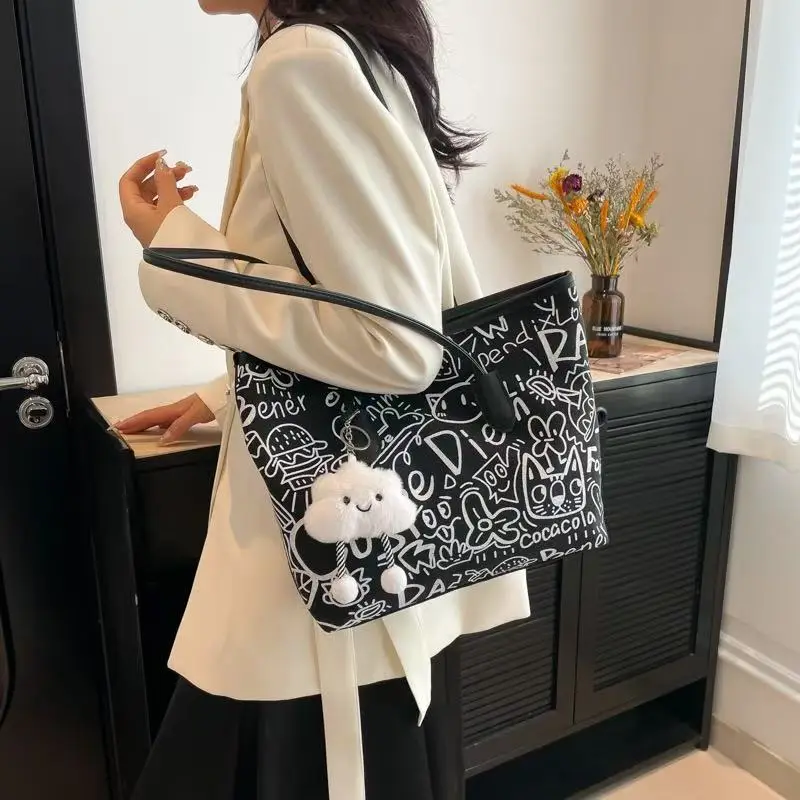 Fashionable Graffiti Shoulder Bag with Cute Bear Design — feature 3