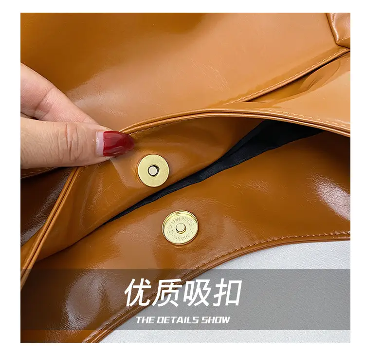 Retro Chic Shoulder Bag Brown Leather Large Capacity — feature 5