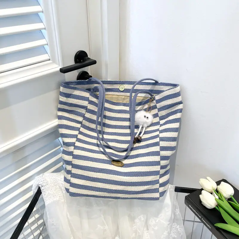 Green Striped Women's Large Capacity Tote Bag — feature 15
