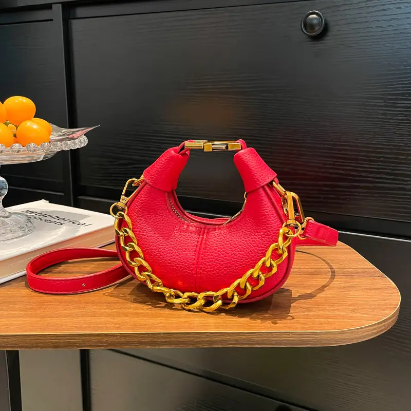 White Leather Chain Crossbody Bag for Women - Image 5