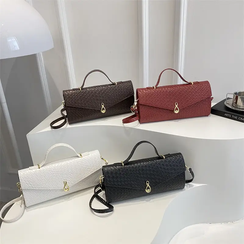 Women Woven Shoulder Bag 2025 Summer Black White Red - Image 5