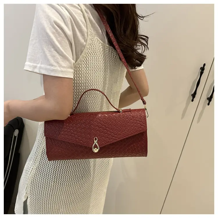 Women Woven Shoulder Bag 2025 Summer Black White Red — feature 10