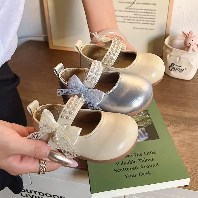 Baby Girl Small Leather Shoes 2025 New Japanese Style Style Bow Princess Square Mouth Flats Non-Slip Baby Soft Sole Toddler Shoes - Image 4