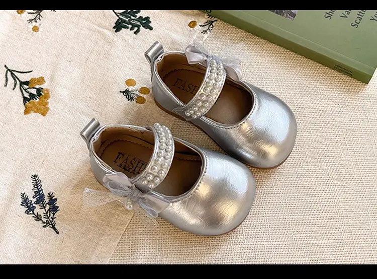 Baby Girl Small Leather Shoes 2025 New Japanese Style Style Bow Princess Square Mouth Flats Non-Slip Baby Soft Sole Toddler Shoes — feature 9
