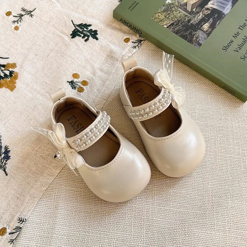Baby Girl Small Leather Shoes 2025 New Japanese Style Style Bow Princess Square Mouth Flats Non-Slip Baby Soft Sole Toddler Shoes - Image 2
