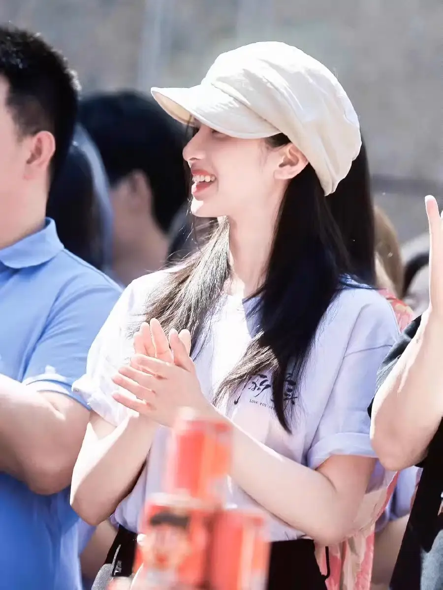 Women's Summer Pleated Cloud Duckbill Cap Cream — feature 4