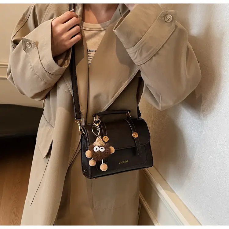 Retro Brown Leather Shoulder Bag Women 2026 — feature 26