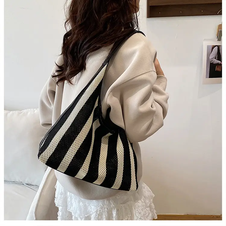 Women Large Capacity Shoulder Bag Black Striped College Tote — feature 17