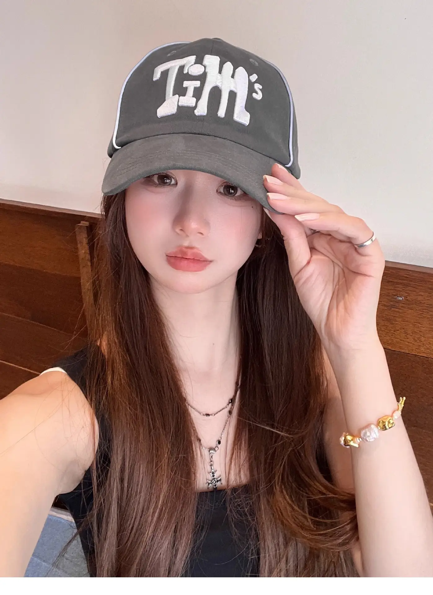Women Korean Style Baseball Cap with Embroidered Design — feature 6