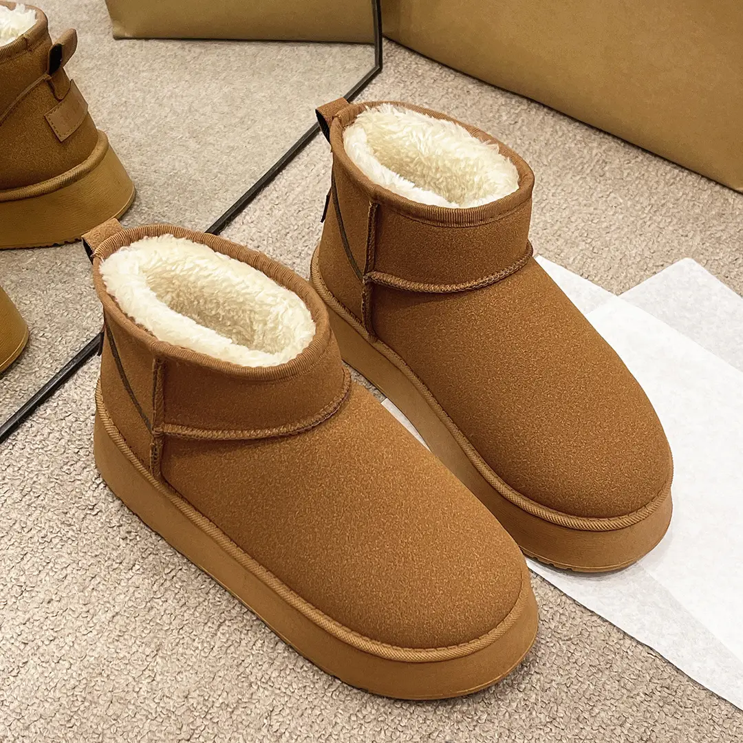 Thick-Soled Plus Velvet Snow Boots for Women's Outer Wear Thick-Soled Winter New Fur Integrated Short Boots Non-Slip Plush Cotton Shoes - Image 4
