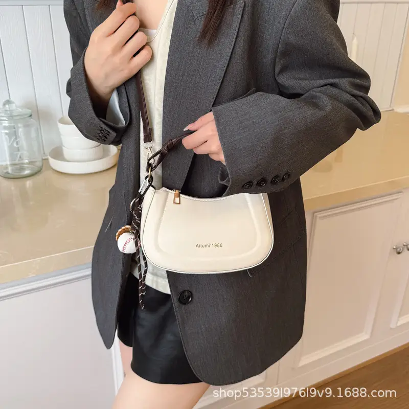 Women's Cream Leather Shoulder Bag with Charm - Image 4