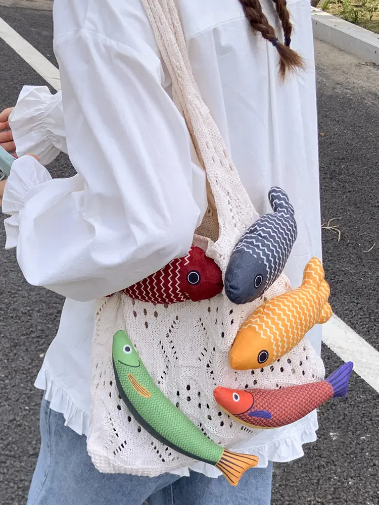 Retro Knitted Tassel Bag with Fish Design - Image 7