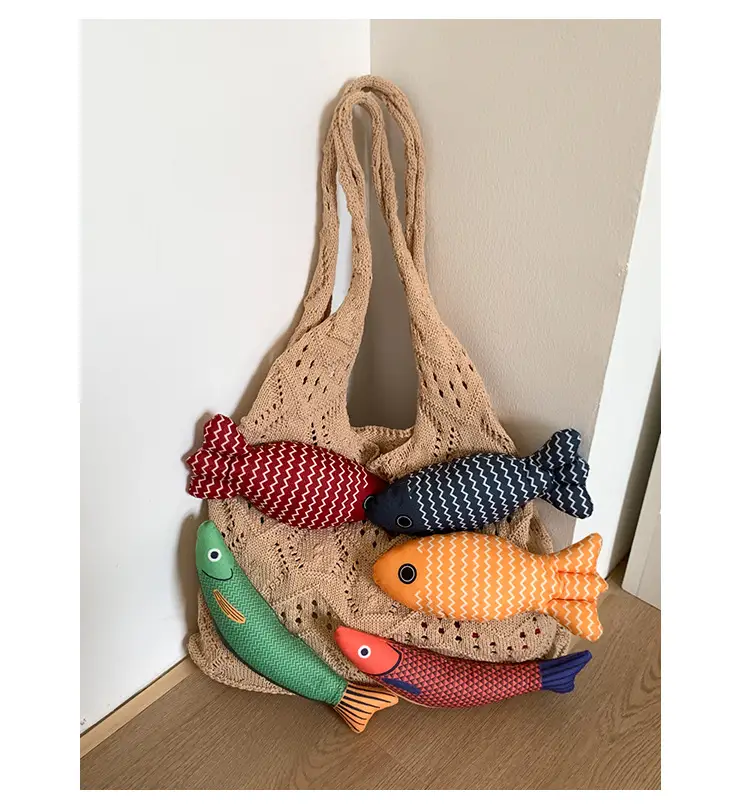 Retro Knitted Tassel Bag with Fish Design — feature 9