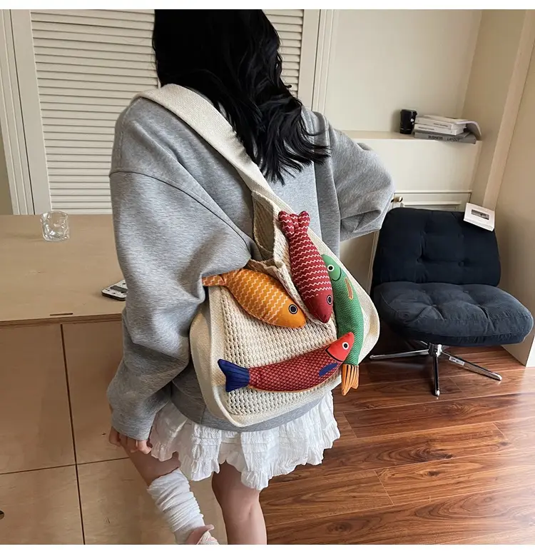 Vintage Fish Knitted Tote Bag with Leather Strap — feature 13