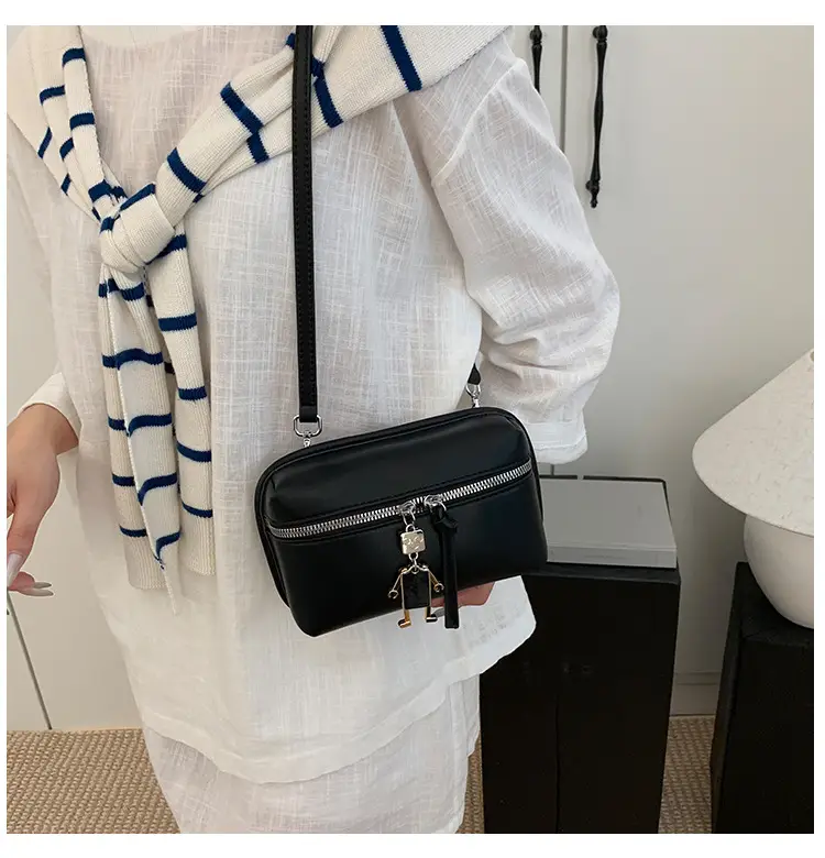 Women's Cream Crossbody Bag with Chain Strap — feature 27
