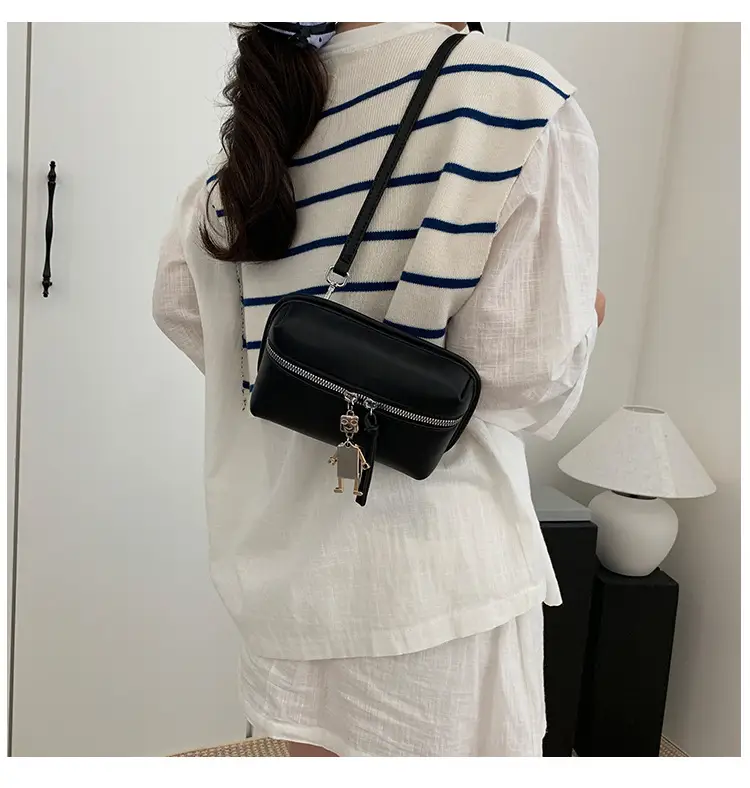 Women's Cream Crossbody Bag with Chain Strap — feature 28
