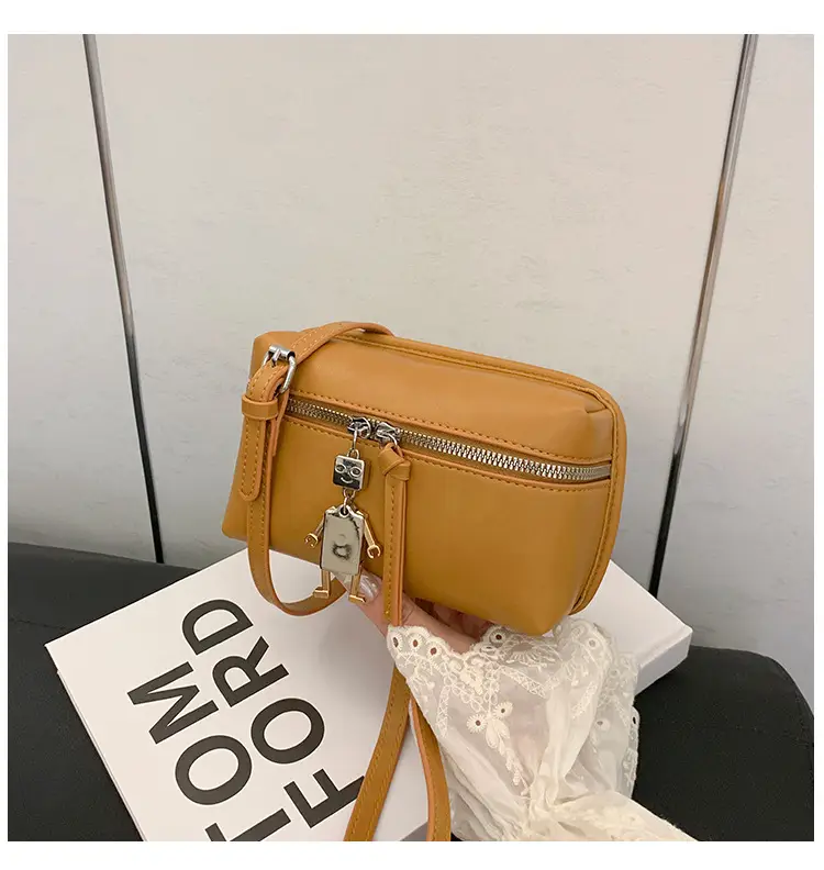 Women's Cream Crossbody Bag with Chain Strap — feature 31