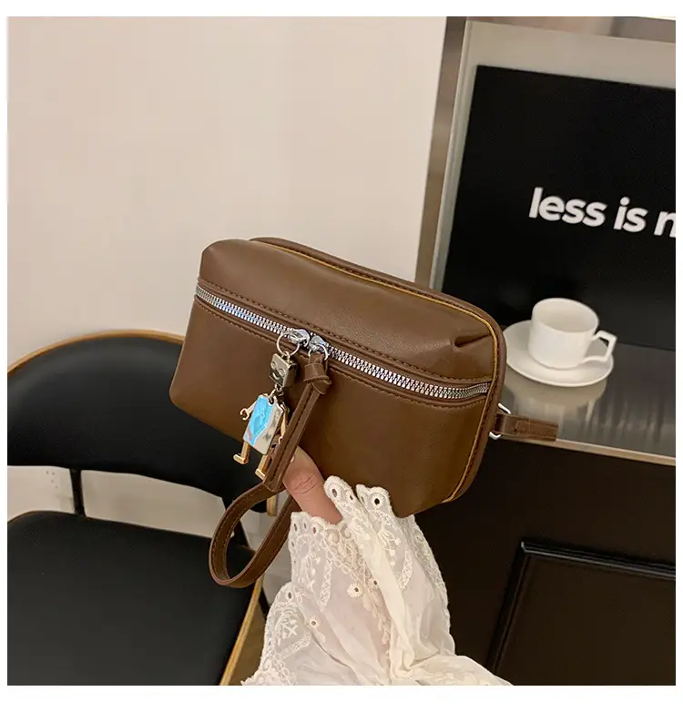 Women's Cream Crossbody Bag with Chain Strap — feature 32