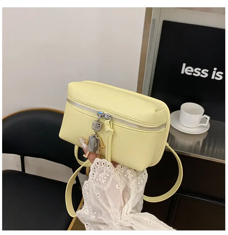 Women's Cream Crossbody Bag with Chain Strap — feature 35