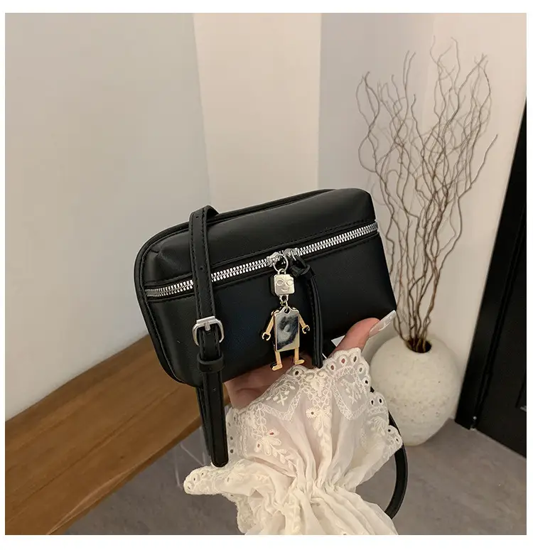 Women's Cream Crossbody Bag with Chain Strap — feature 42