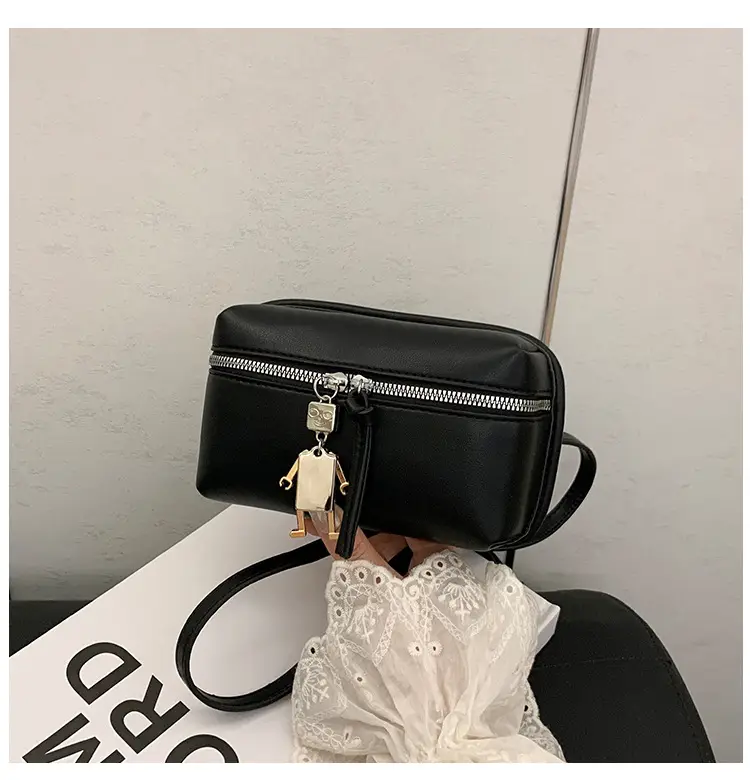 Women's Cream Crossbody Bag with Chain Strap — feature 43
