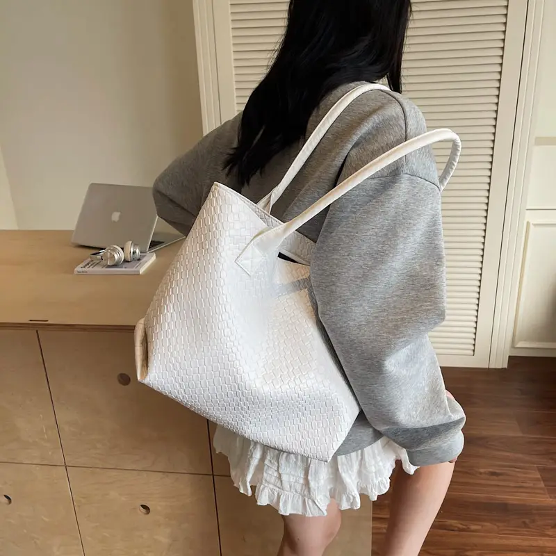 Red Korean Fashion Large Shoulder Tote Bag for Women - Image 8