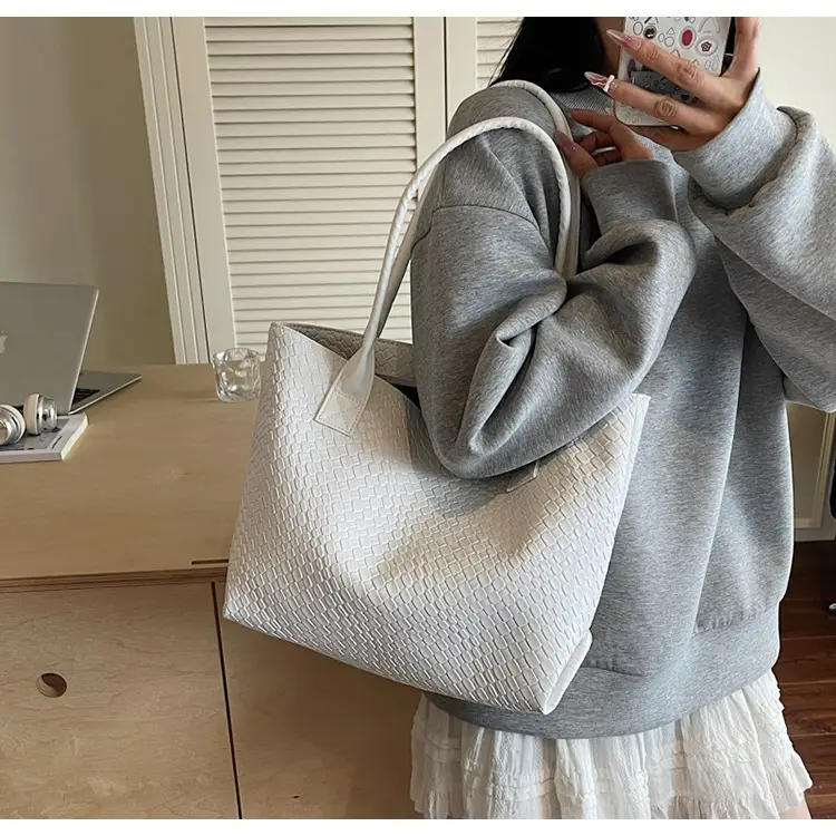 Red Korean Fashion Large Shoulder Tote Bag for Women — feature 15