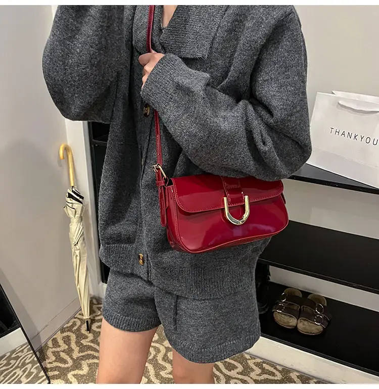 Women's 2-Piece Shoulder Bag Set Red Black Leather — feature 14
